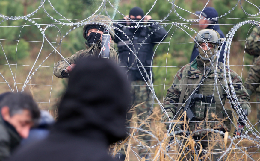 Κρίση στη Λευκορωσία: Μετανάστες κατευθύνονται προς την Πολωνία &#8211; «Μπλόκο» σε ομάδες που προσπάθησαν να εισέλθουν