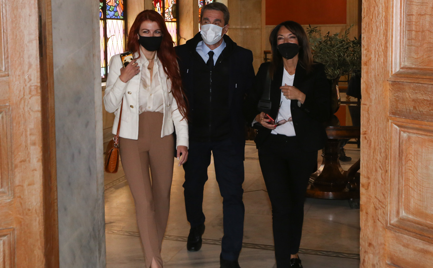 Τα προβλήματα της πρωτεύουσας έθεσε ο Ανδρέας Λοβέρδος σε συνάντηση που είχε με τον δήμαρχο Αθηναίων Κώστα Μπακογιάννη Τα προβλήματα της πρωτεύουσας έθεσε ο Ανδρέας Λοβέρδος σε συνάντηση που είχε με τον δήμαρχο Αθηναίων Κώστα Μπακογιάννη