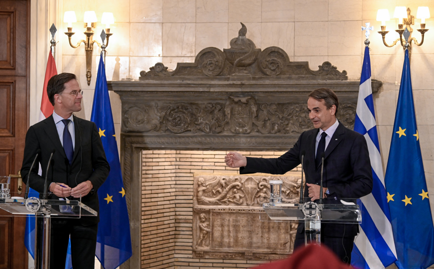 Επεισόδιο στις δηλώσεις του Κυριάκου Μητσοτάκη και του Μαρκ Ρούτε