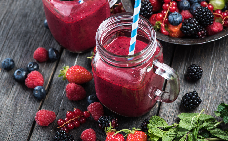 Smoothie με μούρα Smoothie με μούρα