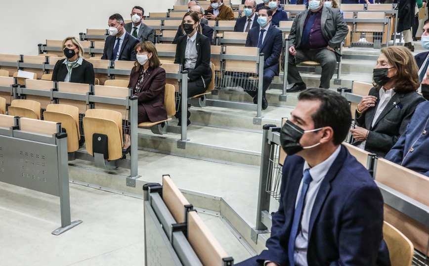 Η Κατερίνα Σακελλαροπούλου στο Αττικόν Η Κατερίνα Σακελλαροπούλου στο Αττικόν