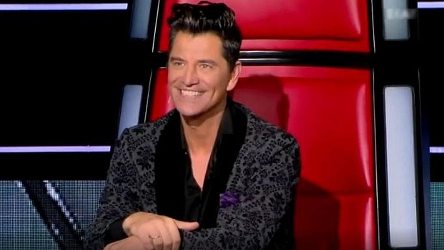 The Voice: Ο Σάκης Ρουβάς «τον έκλεψε» την τελευταία στιγμή