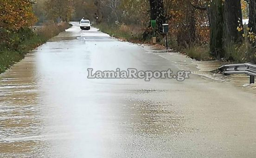 Πλημμύρισε ο Σπερχειός Πλημμύρισε ο Σπερχειός