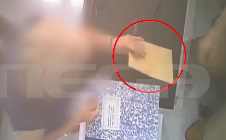 Υπόθεση γιατρού με φακελάκια: «Ποτέ δεν μου ζήτησε μίζα, ήθελα και του έδωσα» λέει συγγενής ασθενούς