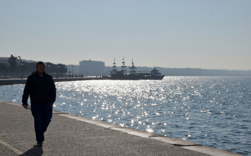 Καιρός: Παραμένει ανοιξιάτικος ο καιρός, έως 24 βαθμούς το θερμόμετρο