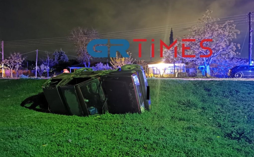 Σοβαρό τροχαίο στη Θεσσαλονίκη: Τέσσερις τραυματίες &#8211; Εικόνες από επιχείρηση απεγκλωβισμού