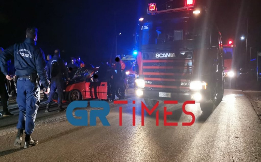 Σοβαρό τροχαίο με τέσσερις τραυματίες-Επιχείρηση απεγκλωβισμού