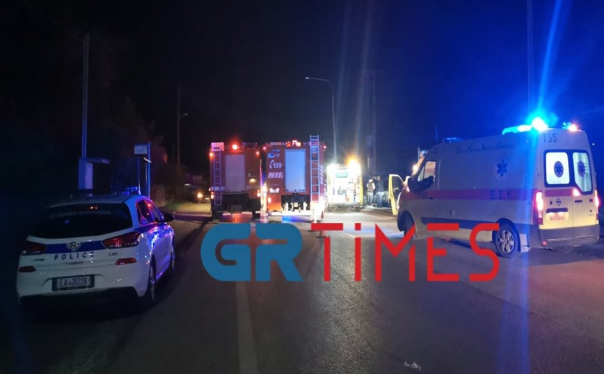 Σοβαρό τροχαίο με τέσσερις τραυματίες-Επιχείρηση απεγκλωβισμού