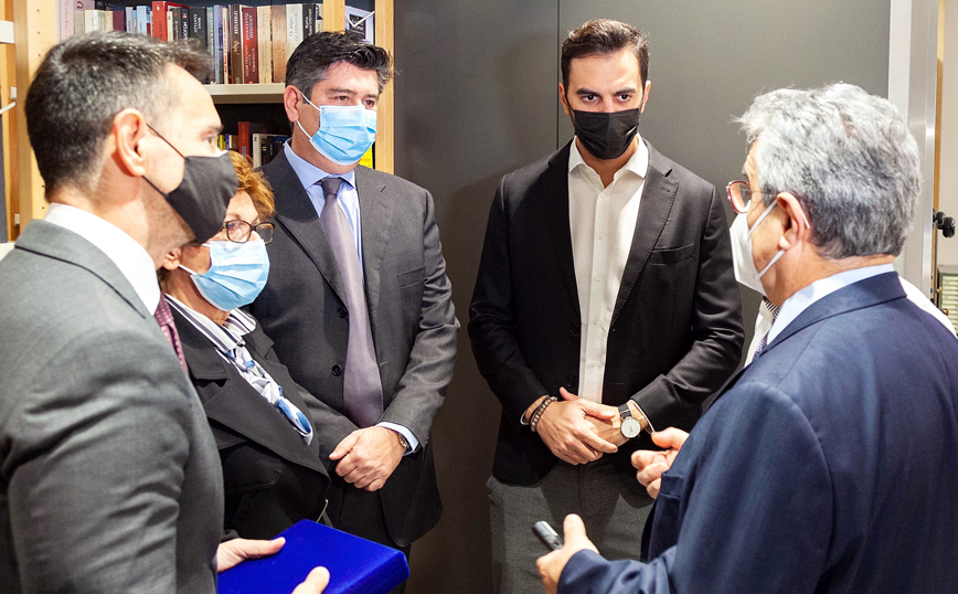 Εγκαίνια της λογοτεχνικής βιβλιοθήκης του νοσοκομείου «Ευαγγελισμός», πρωτοβουλία της Φώφης Γεννηματά και του Κινήματος Αλλαγής Εγκαίνια της λογοτεχνικής βιβλιοθήκης του νοσοκομείου «Ευαγγελισμός», πρωτοβουλία της Φώφης Γεννηματά και του Κινήματος Αλλαγής