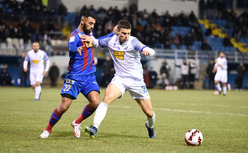 Super League: Χορταστική ισοπαλία ανάμεσα σε Λαμία και Βόλο – Δείτε τα γκολ