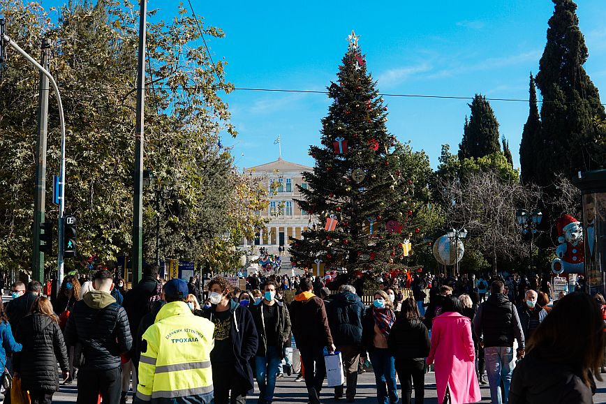 Κορονοϊός: Επικρατέστερο σενάριο τα μέτρα μετά την Πρωτοχρονιά &#8211; Τι θα περιλαμβάνουν