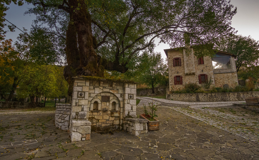 Οι Ασπράγγελοι στο Ζαγόρι Οι Ασπράγγελοι στο Ζαγόρι