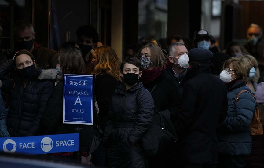 Κορονοϊός – Βρετανία: Νέο ρεκόρ κρουσμάτων με σχεδόν 190.000 μολύνσεις σε ένα 24ωρο