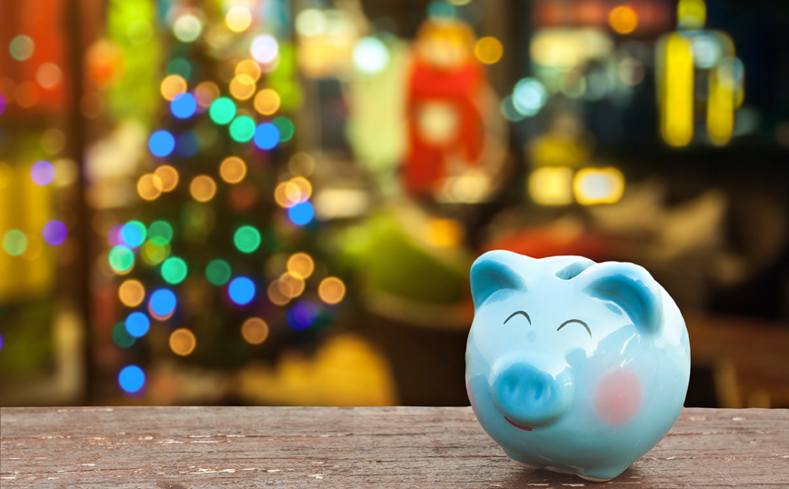 Κουμπαράς και χριστουγεννιάτικο δέντρο Κουμπαράς και χριστουγεννιάτικο δέντρο