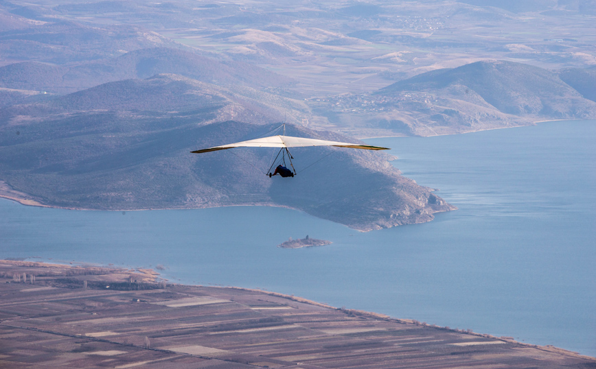 Η λίμνη Βεγορίτιδα από ψηλά Η λίμνη Βεγορίτιδα από ψηλά