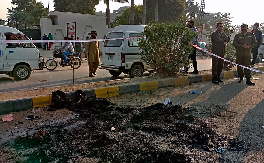 Το σημείοπου βρέθηκε δολοφονημένος από όχλο διευθυντής εργοστασίου Πακιστάν Το σημείοπου βρέθηκε δολοφονημένος από όχλο διευθυντής εργοστασίου Πακιστάν