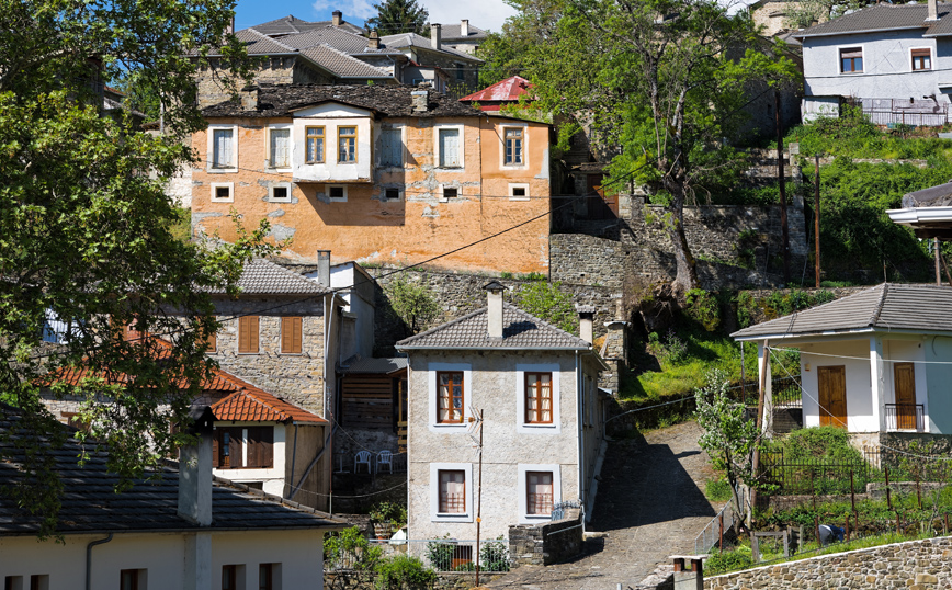 Κτίρια στην Πυρσόγιαννη Κτίρια στην Πυρσόγιαννη