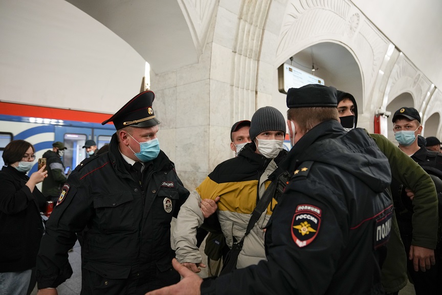 Η Ρωσία αναπτύσσει λογισμικό που θα προβλέπει και θα αποτρέπει τις μαζικές ταραχές