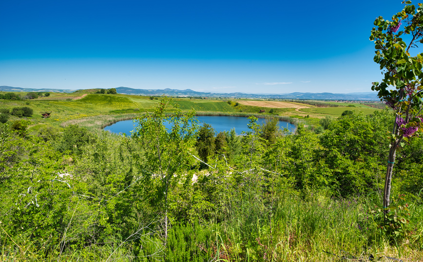 Η λίμνη Ζερέλια στο Βόλο Η λίμνη Ζερέλια στο Βόλο