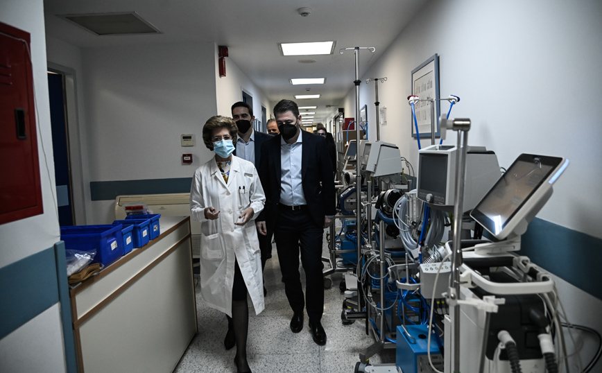 Ο Ανδρουλάκης στο νοσοκομείο Σωτηρία