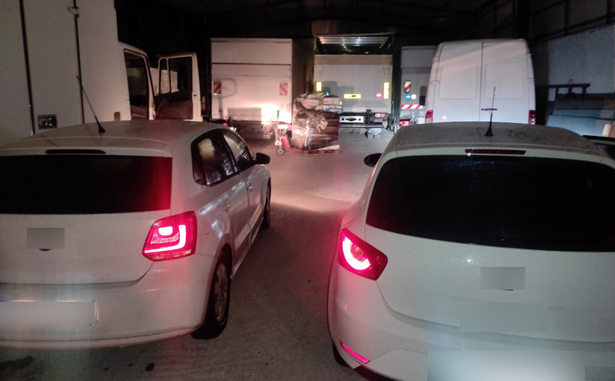 Από τη Διεύθυνση Οικονομικής Αστυνομίας και την Υποδιεύθυνση Οικονομικής Αστυνομίας Βορείου Ελλάδος εξαρθρώθηκε εγκληματική οργάνωση που διακινούσε λαθραία καπνικά προϊόντα Από τη Διεύθυνση Οικονομικής Αστυνομίας και την Υποδιεύθυνση Οικονομικής Αστυνομίας Βορείου Ελλάδος εξαρθρώθηκε εγκληματική οργάνωση που διακινούσε λαθραία καπνικά προϊόντα