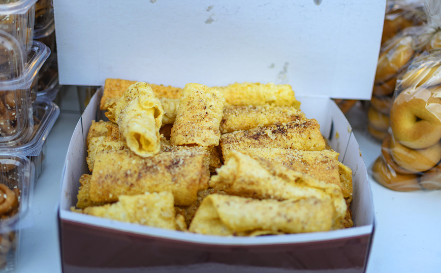 Δίπλες γλυκό Δίπλες γλυκό