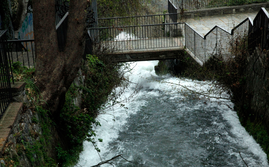 Έδεσσα: Αναζητά απαντήσεις για το θάνατο του αδερφού του 14 μήνες αφού βρέθηκε νεκρός σε φρεάτιο στους καταρράκτες