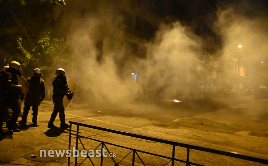 Ένταση στα Εξάρχεια στην επέτειο της δολοφονίας Γρηγορόπουλου Ένταση στα Εξάρχεια στην επέτειο της δολοφονίας Γρηγορόπουλου