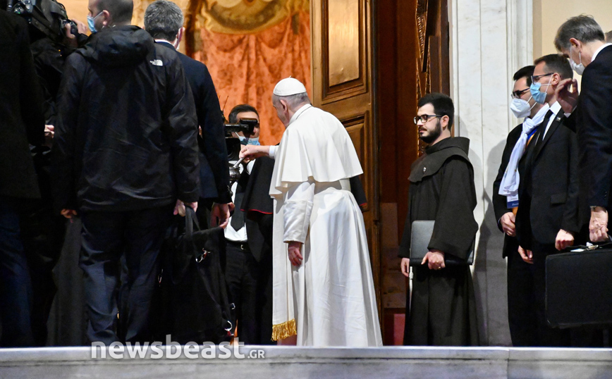Επίσκεψη του Πάπα Φραγκίσκου στον καθεδρικό ναό αγ. Διονυσίου Αρεοπαγίτου των καθολικών
