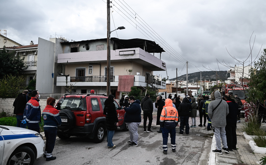 «Κοιμόμουν και ένιωθα την πλάτη μου να καίει» – Συγκλονίζει η τραγωδία με τα δύο νεκρά αδέρφια στο Καματερό