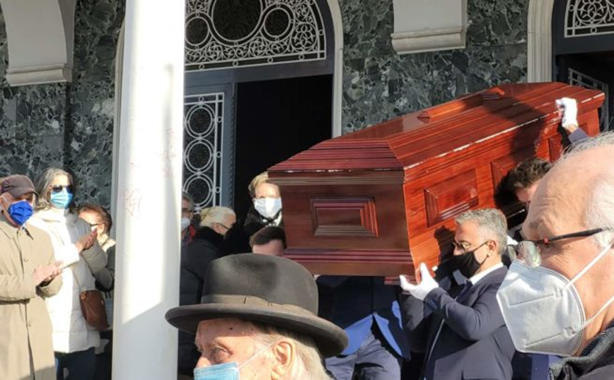 Λάρισα: «Τελευταίο αντίο» στο πρώην υπουργό Γιάννη Φλώρο