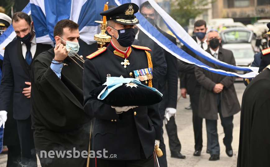 Κηδεία Κάρολου Παπούλια Κηδεία Κάρολου Παπούλια