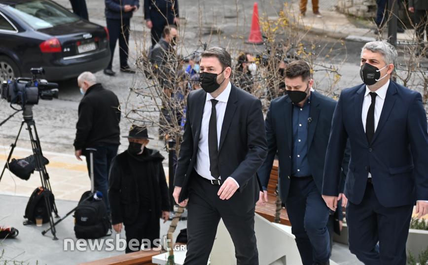 Κηδεία Κάρολου Παπούλια Κηδεία Κάρολου Παπούλια