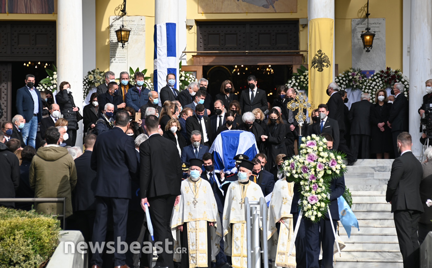 Κηδεία Κάρολου Παπούλια Κηδεία Κάρολου Παπούλια