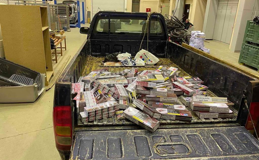 Οι σκύλοι ανιχνευτές εντόπισαν 4 υποθέσεις ναρκωτικών και λαθραίων τσιγάρων Οι σκύλοι ανιχνευτές εντόπισαν 4 υποθέσεις ναρκωτικών και λαθραίων τσιγάρων