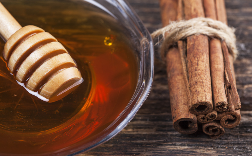 Μέλι και Κανέλα Μέλι και Κανέλα