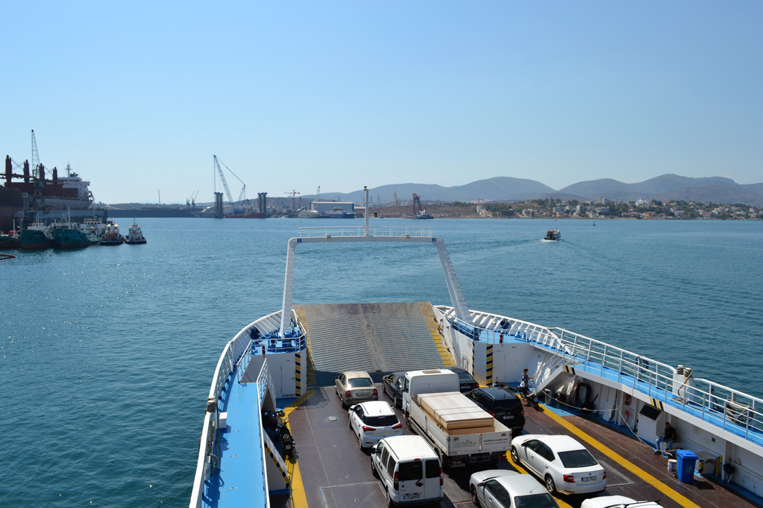 Φέριμποτ στο Πέραμα Φέριμποτ στο Πέραμα