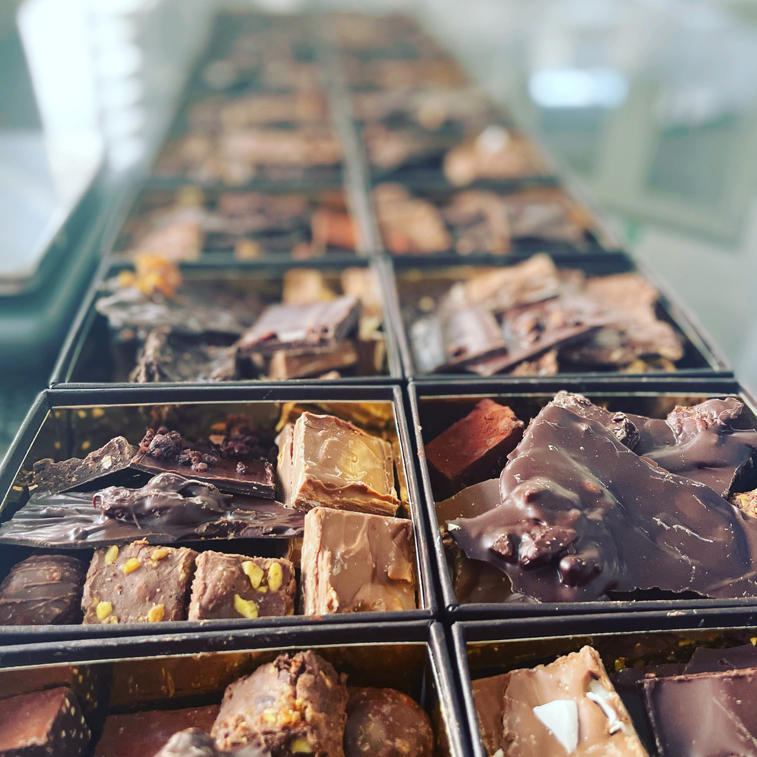 Σοκολάτες Βέλγιο, Μίνα Αποστολίδη