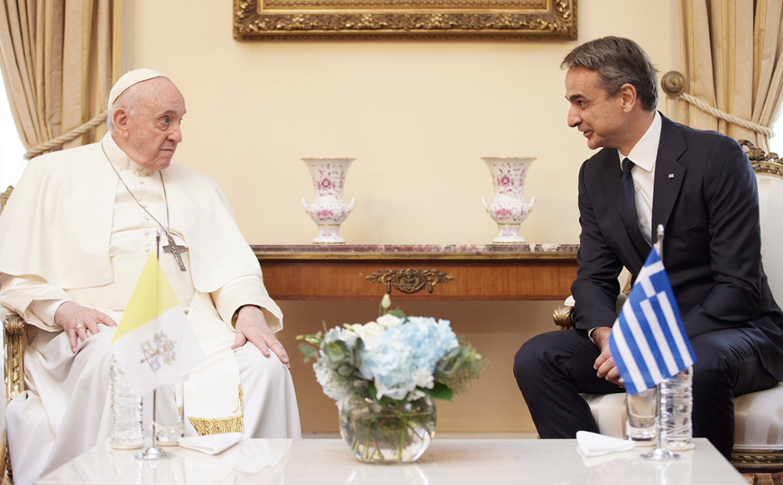 Η συνάντηση του Κυριάκου Μητσοτάκη με τον Πάπα Φραγκίσκο