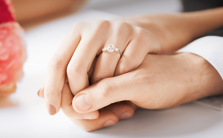 Μονόπετρο δαχτυλίδι Μονόπετρο δαχτυλίδι