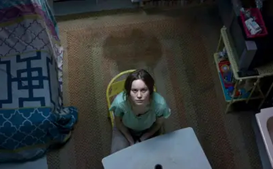 Η Μπρι Λάρσον στο room