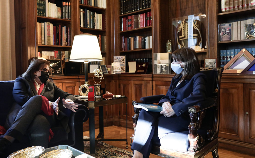 Συνάντηση Σακελλαροπούλου – Μπακογιάννη για τη Θράκη