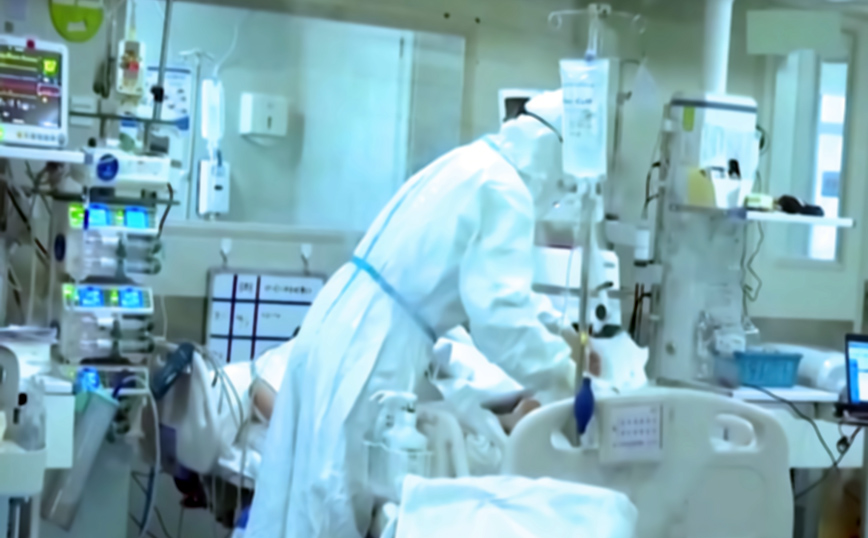 Κορονοϊός &#8211; «Καμπανάκι» από την Παγώνη: Περισσότερες από 300 εισαγωγές ασθενών σε 24 ώρες