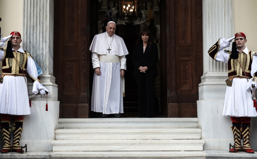 Στο προεδρικό μέγαρο ο Πάπας Φραγκίσκος