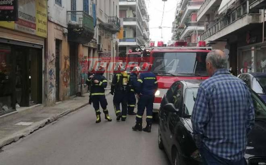 Πυρκαγιά σε διαμέρισμα στο κέντρο της Πάτρας Πυρκαγιά σε διαμέρισμα στο κέντρο της Πάτρας