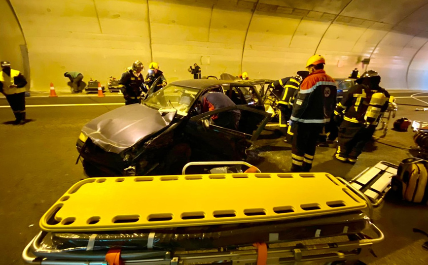 Εντυπωσιακές εικόνες από τη μεγάλη άσκηση στη σήραγγα Πλαταμώνα