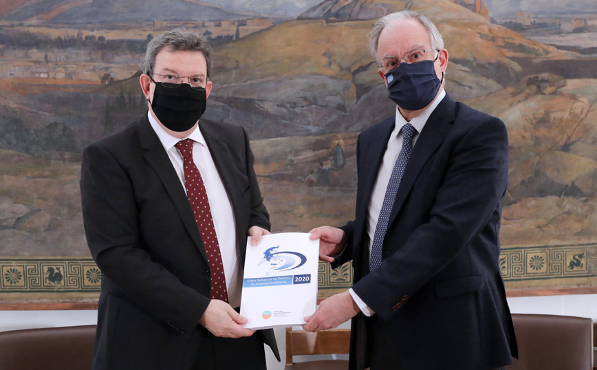 Στον Πρόεδρο της Βουλής παραδόθηκε η Έκθεση της Εθνικής Αρχής Ανώτατης Εκπαίδευσης