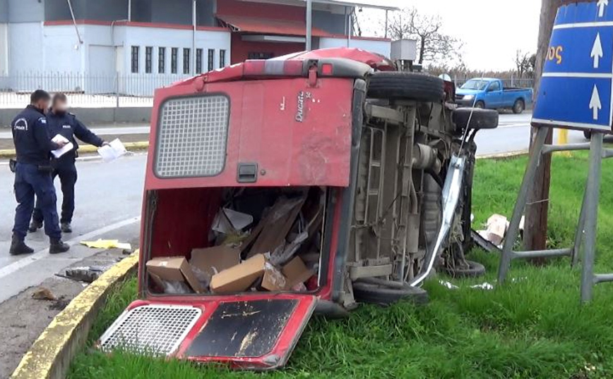 Πλατύ: Τροχαίο δυστύχημα με ένα νεκρό άνδρα στην διασταύρωση ΠΕΟ για Πλατύ