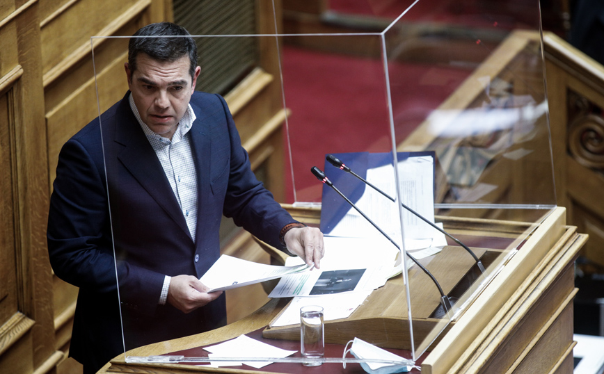 Ο Αλέξης Τσίπρας στη Βουλή Ο Αλέξης Τσίπρας στη Βουλή