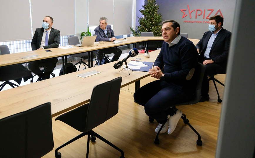 Τσίπρας: Αντί για ψεύτικες καμπάνιες εμβολιασμού, να δοθούν κονδύλια για κλιμάκια που θα πάνε πόρτα-πόρτα